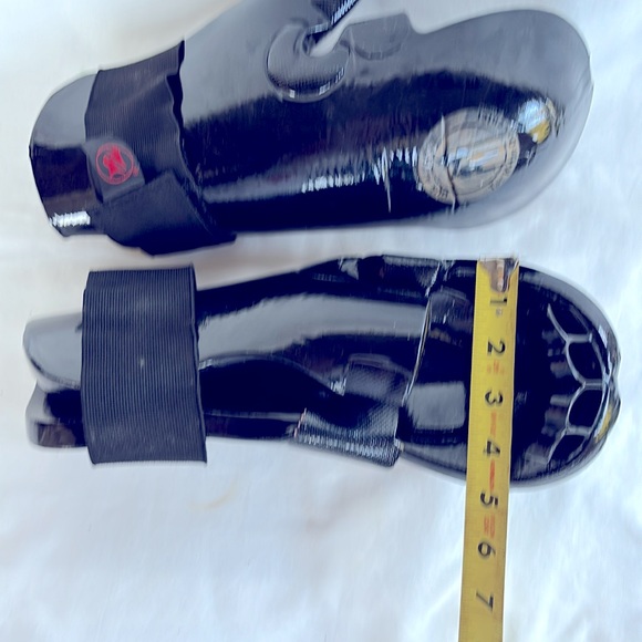 MACHO NWOT YOUTH DYNA PUNCHES BLACK - Picture 7 of 9